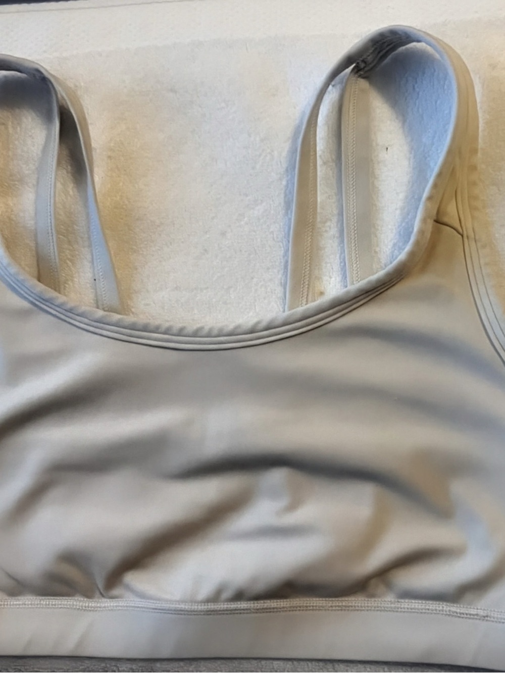 adidas Cream Scoop Wonens Sports Bra Size M 34DD